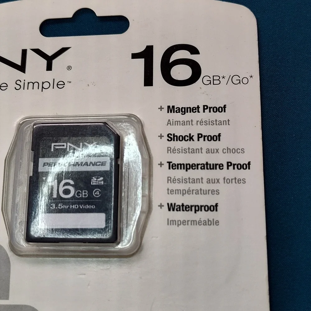 PNY Premium 16GB SDHC Memory Card, Class 4 NEW model# P-SDHC16G4H-GE